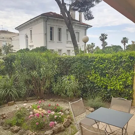 شقة Nice 52 M With Terrace At 4mn From The Beach