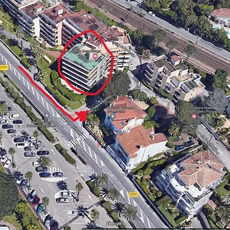 Nice 52 M With Terrace At 4mn From The Beach * Saint-Raphael (Var)